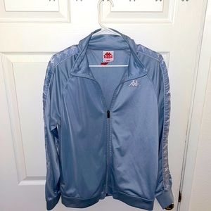 Great condition one tiny factory Frey no stains